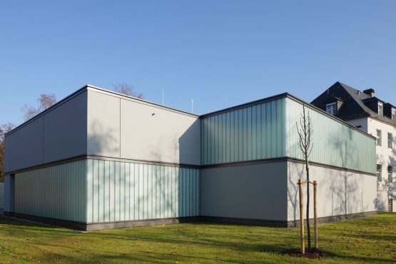 FRITZ HABER INSTITUTE OF THE MAX PLANCK SOCIETY, LABORATORY AND TECHNICAL CENTRE FOR FREE-ELECTRON-LASER, REFURBISHMENT OF THE EXISTING BUILDING WITH MEASURING LABORATORIES