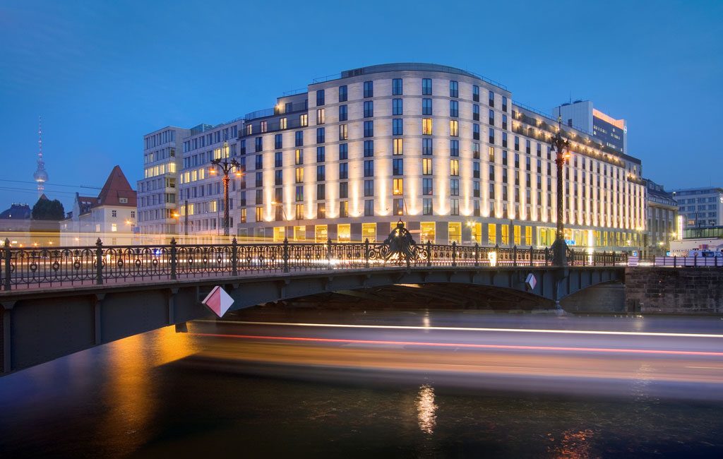 Neubau Hotel Sol Meliá mit Tiefgarage - DGI Bauwerk